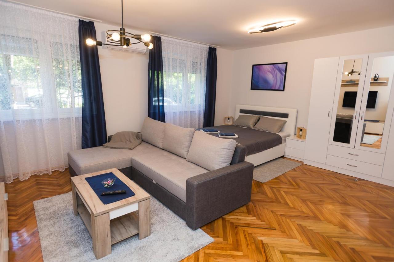 Apartman Studio Blue Subotica Zewnętrze zdjęcie
